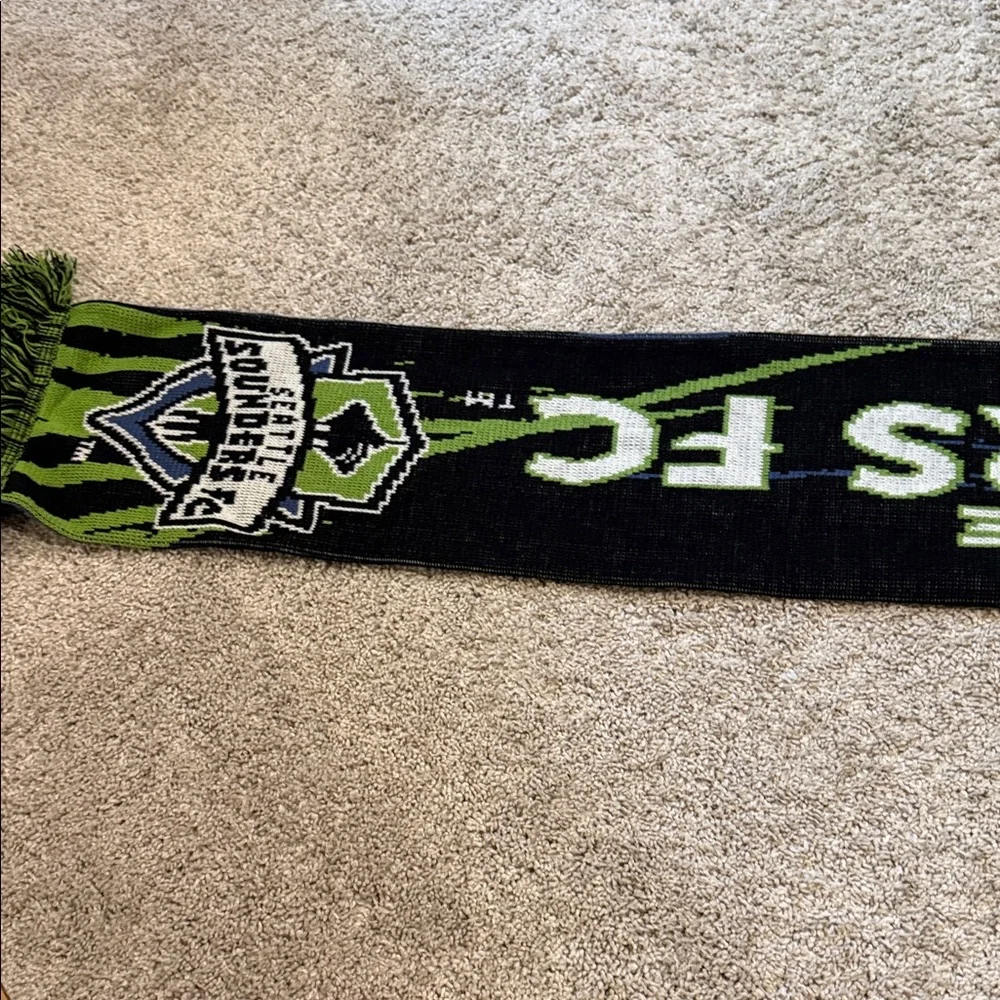 Seattle Sounders FC Black & Green Supporters Scarf